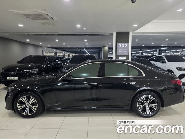 Mercedes-Benz E-Class E200 Avantgarde