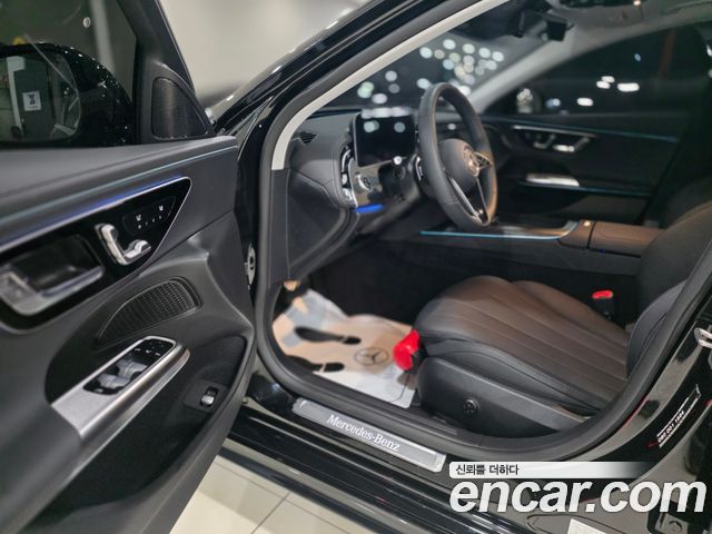 Mercedes-Benz E-Class E200 Avantgarde