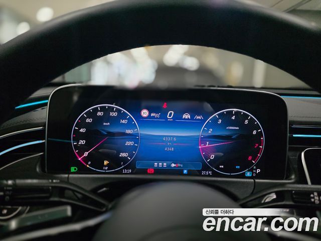 Mercedes-Benz E-Class E200 Avantgarde