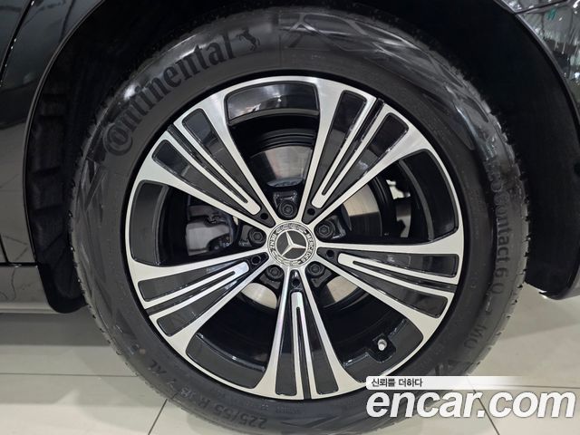 Mercedes-Benz E-Class E200 Avantgarde