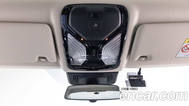 BMW 3-Series 320i Luxury