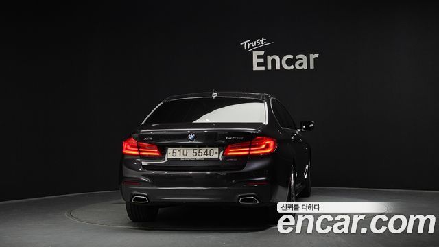 BMW 5-Series 520d xDrive M Sport Package Plus