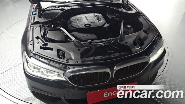 BMW 5-Series 520d xDrive M Sport Package Plus