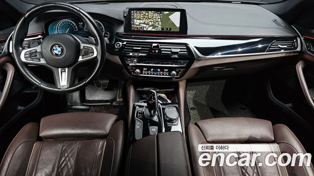 BMW 5-Series 520d xDrive M Sport Package Plus