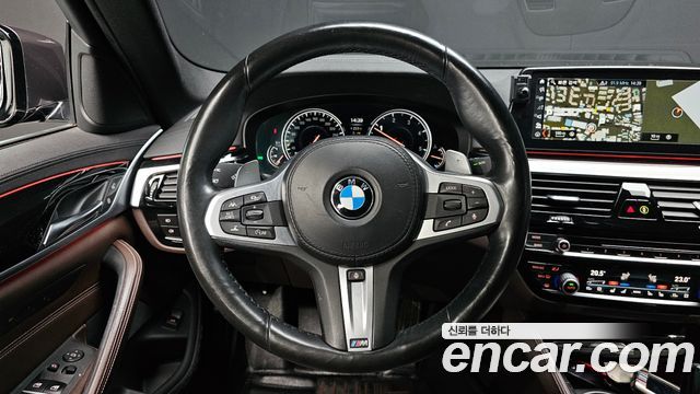 BMW 5-Series 520d xDrive M Sport Package Plus