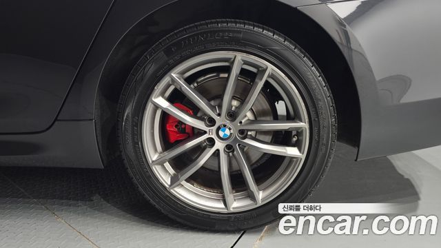 BMW 5-Series 520d xDrive M Sport Package Plus