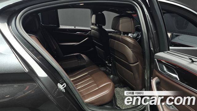 BMW 5-Series 520d xDrive M Sport Package Plus