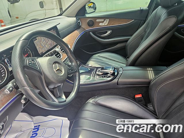 Mercedes-Benz E-Class E220d Exclusive