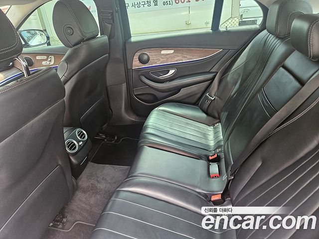 Mercedes-Benz E-Class E220d Exclusive