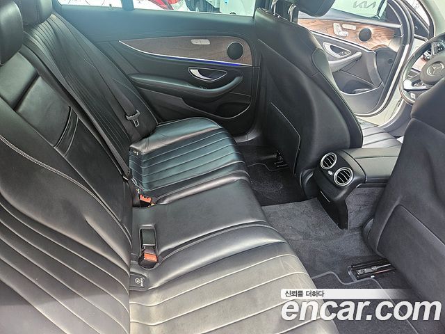 Mercedes-Benz E-Class E220d Exclusive