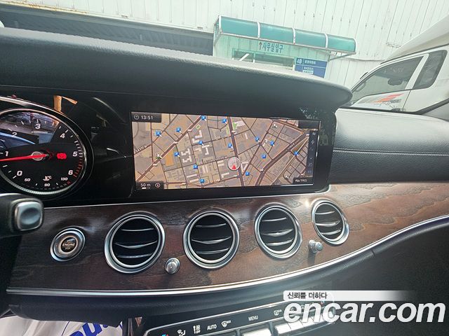 Mercedes-Benz E-Class E220d Exclusive