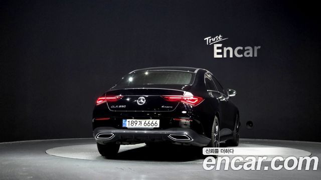 Mercedes-Benz CLA-Class CLA250 4MATIC