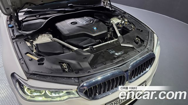 BMW 5-Series 530i Luxury Plus