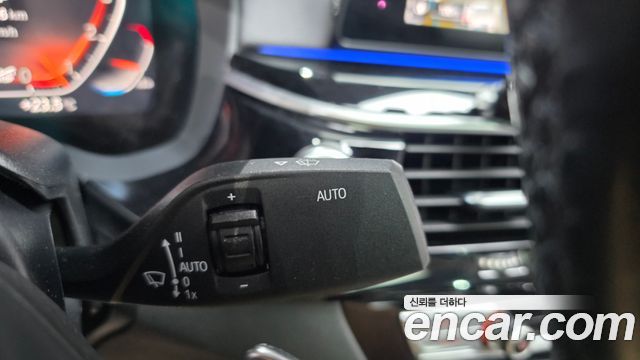 BMW 5-Series 530i Luxury Plus