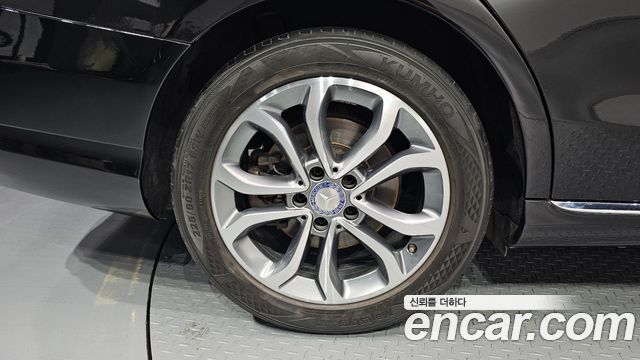 Mercedes-Benz C-Class C220 d Avantgarde