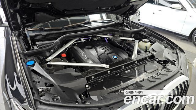 BMW X7 xDrive 40i M Sport 7STR