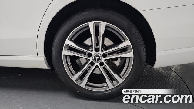 Mercedes-Benz E-Class E250 Avantgarde