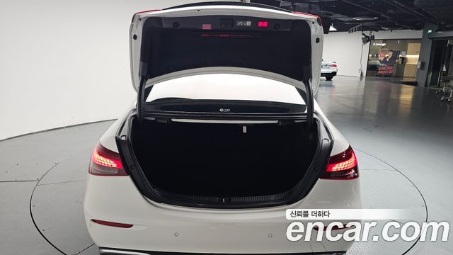 Mercedes-Benz E-Class E250 Avantgarde