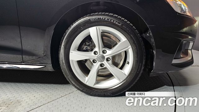 Audi A4 40 TFSI