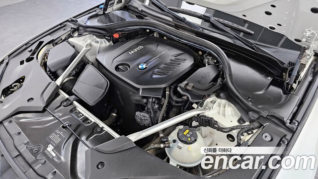 BMW 5-Series 520d xDrive Luxury Plus