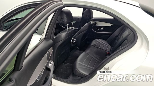 Mercedes-Benz C-Class C200 Avantgarde