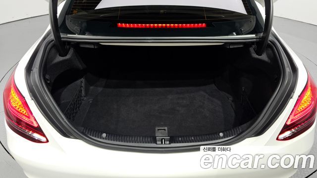 Mercedes-Benz C-Class C200 Avantgarde