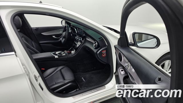 Mercedes-Benz C-Class C200 Avantgarde