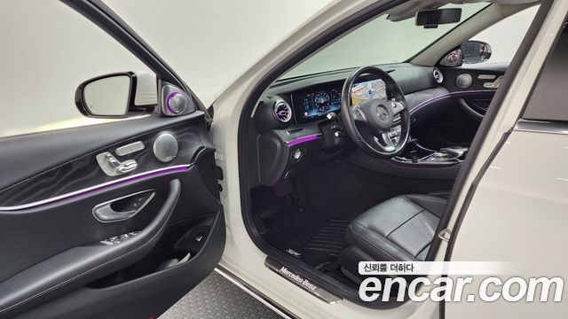 Mercedes-Benz E-Class E300 Avantgarde