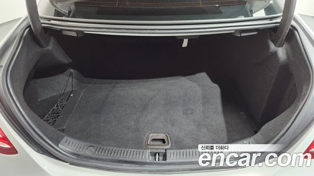 Mercedes-Benz E-Class E300 Avantgarde