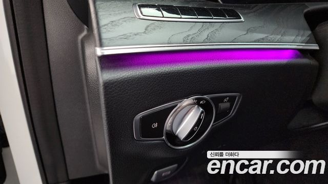 Mercedes-Benz E-Class E300 Avantgarde
