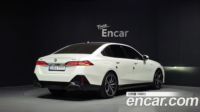 BMW 5-Series 530i xDrive M Sport