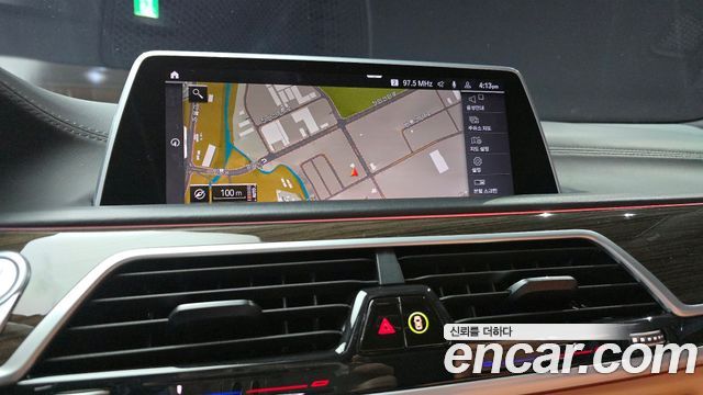 BMW 7-Series 740i Design Pure Excellence
