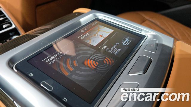 BMW 7-Series 740i Design Pure Excellence