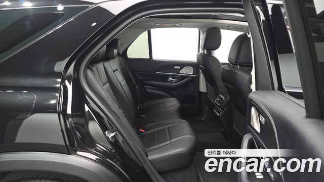 Mercedes-Benz GLE-Class GLE300d 4MATIC
