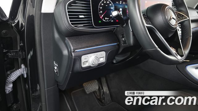 Mercedes-Benz GLE-Class GLE300d 4MATIC