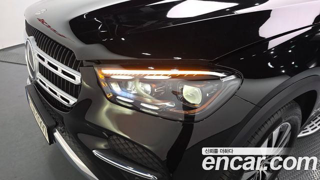 Mercedes-Benz GLE-Class GLE300d 4MATIC