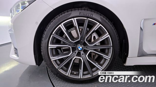 BMW 7-Series 740i M Sport