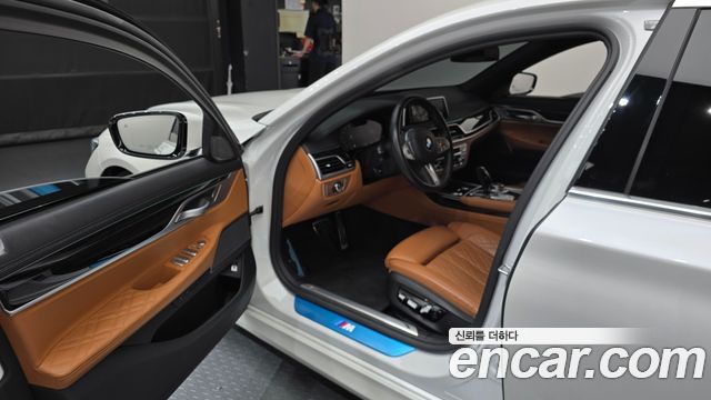 BMW 7-Series 740i M Sport