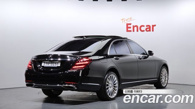 Mercedes-Benz S-Class S560L 4MATIC