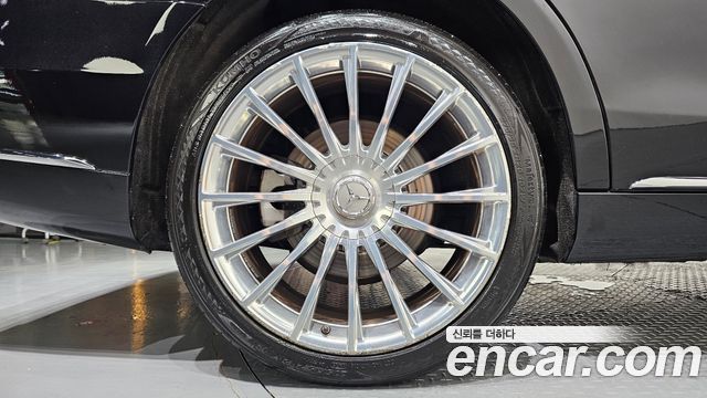 Mercedes-Benz S-Class S560L 4MATIC