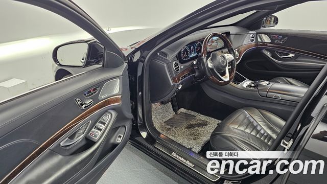 Mercedes-Benz S-Class S560L 4MATIC