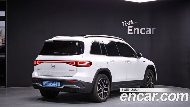 Mercedes-Benz EQB EQB300 4MATIC AMG Line