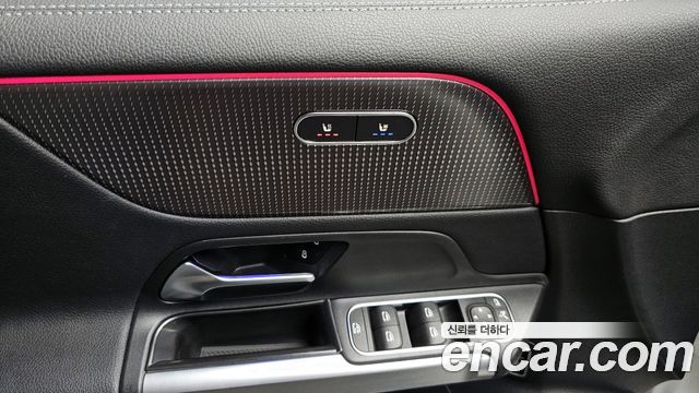 Mercedes-Benz EQB EQB300 4MATIC AMG Line
