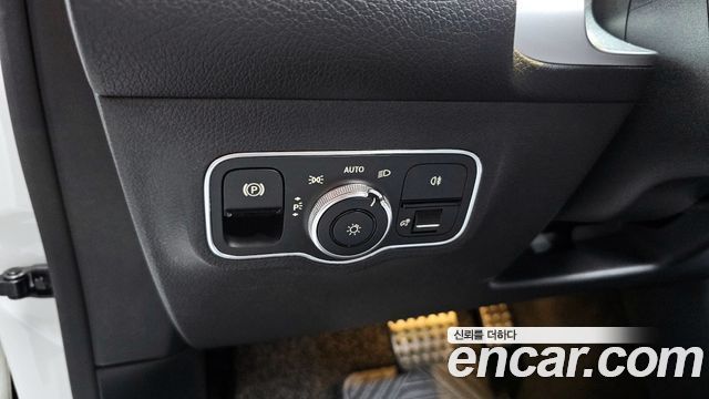 Mercedes-Benz EQB EQB300 4MATIC AMG Line