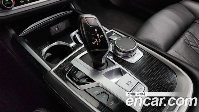 BMW 7-Series 730d xDrive M Sport