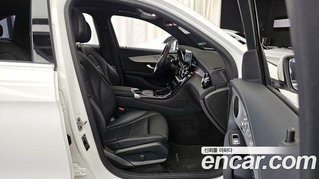 Mercedes-Benz GLC-Class GLC220 d 4MATIC