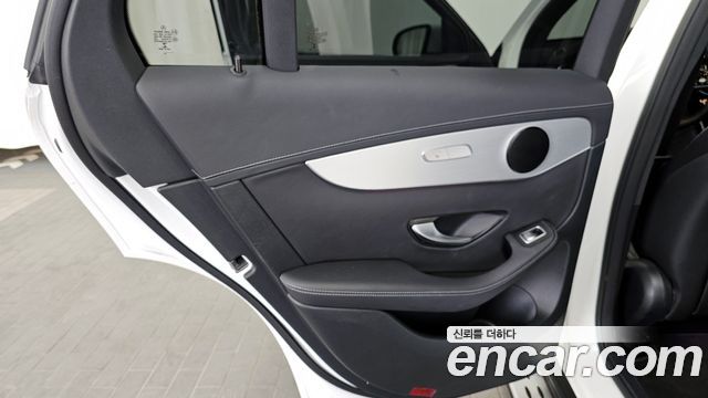 Mercedes-Benz GLC-Class GLC220 d 4MATIC