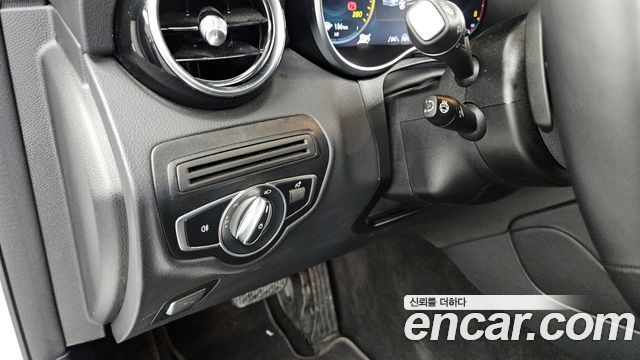 Mercedes-Benz GLC-Class GLC220 d 4MATIC