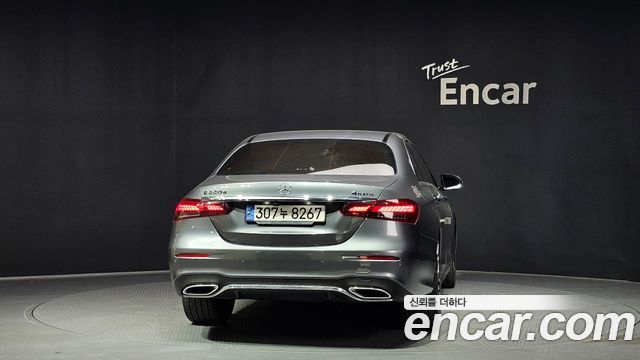 Mercedes-Benz E-Class E220d 4MATIC AMG Line