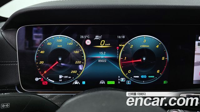 Mercedes-Benz E-Class E220d 4MATIC AMG Line